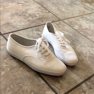 White keds